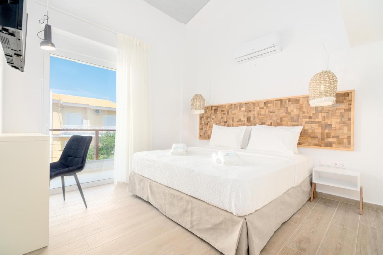 Costa Vasia Boutique Apartments Vrachati Ngoại thất bức ảnh