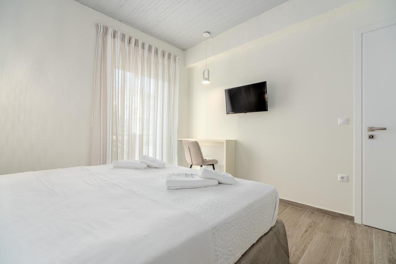 Costa Vasia Boutique Apartments Vrachati Ngoại thất bức ảnh