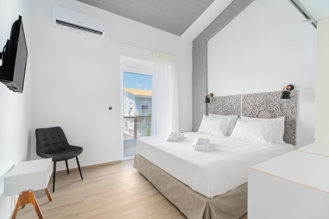 Costa Vasia Boutique Apartments Vrachati Ngoại thất bức ảnh