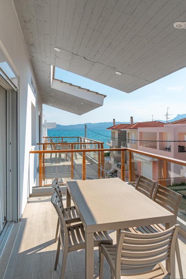 Costa Vasia Boutique Apartments Vrachati Ngoại thất bức ảnh