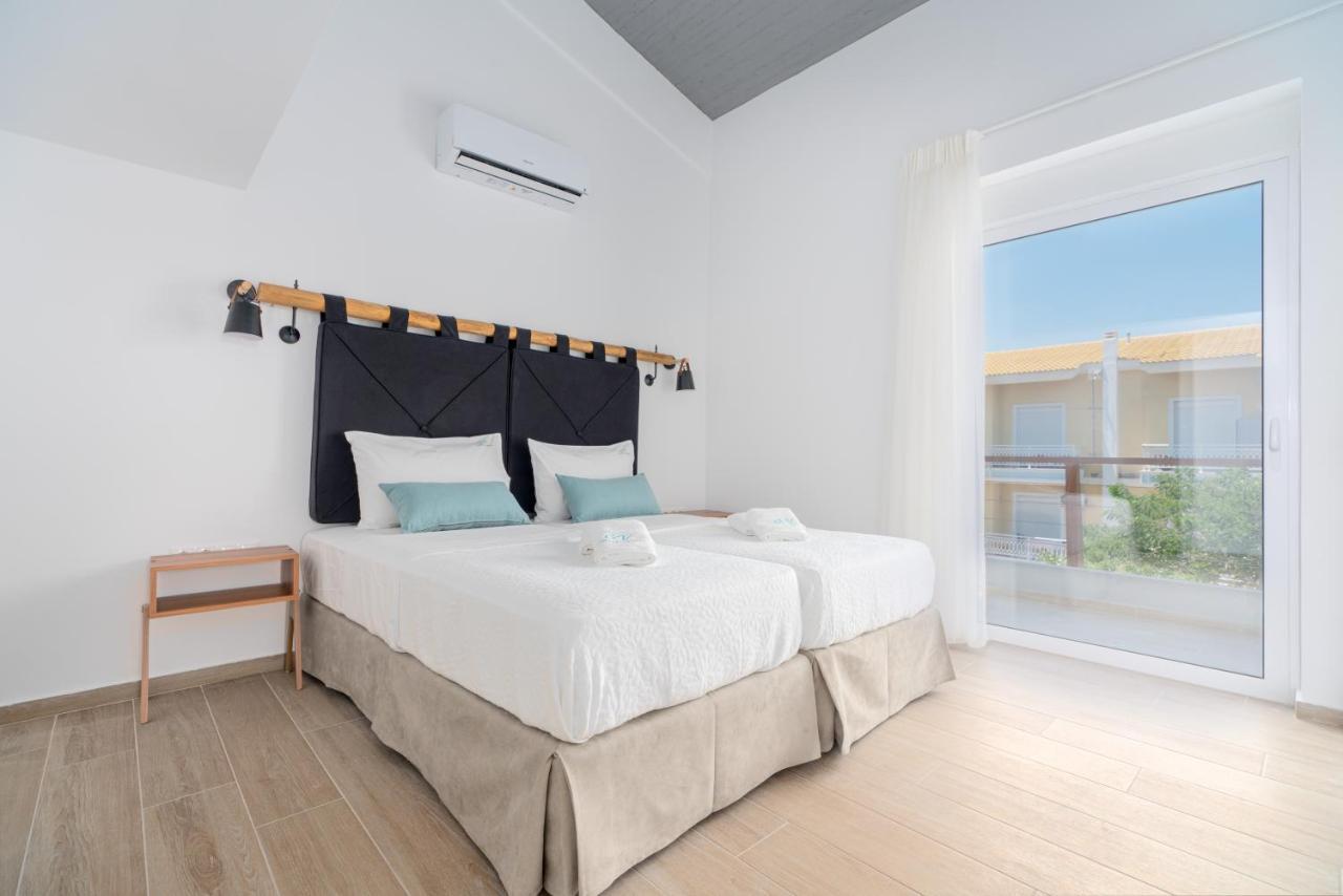 Costa Vasia Boutique Apartments Vrachati Ngoại thất bức ảnh