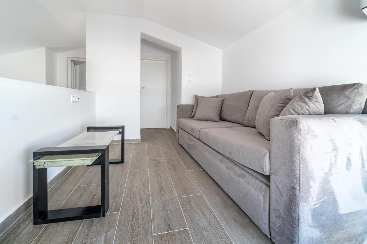 Costa Vasia Boutique Apartments Vrachati Ngoại thất bức ảnh